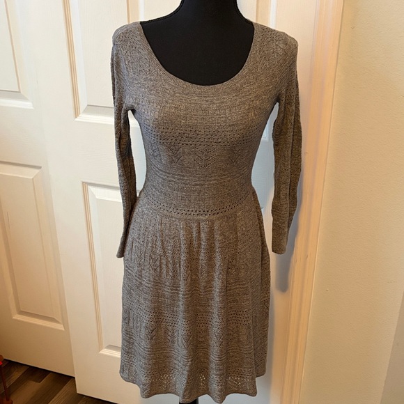American Eagle Outfitters Dresses & Skirts - American Eagle Outfitters Gray Knit Long Sleeve Dress size small